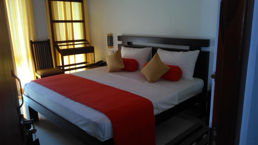 Vin Roma Inn Kandy Buitenkant foto