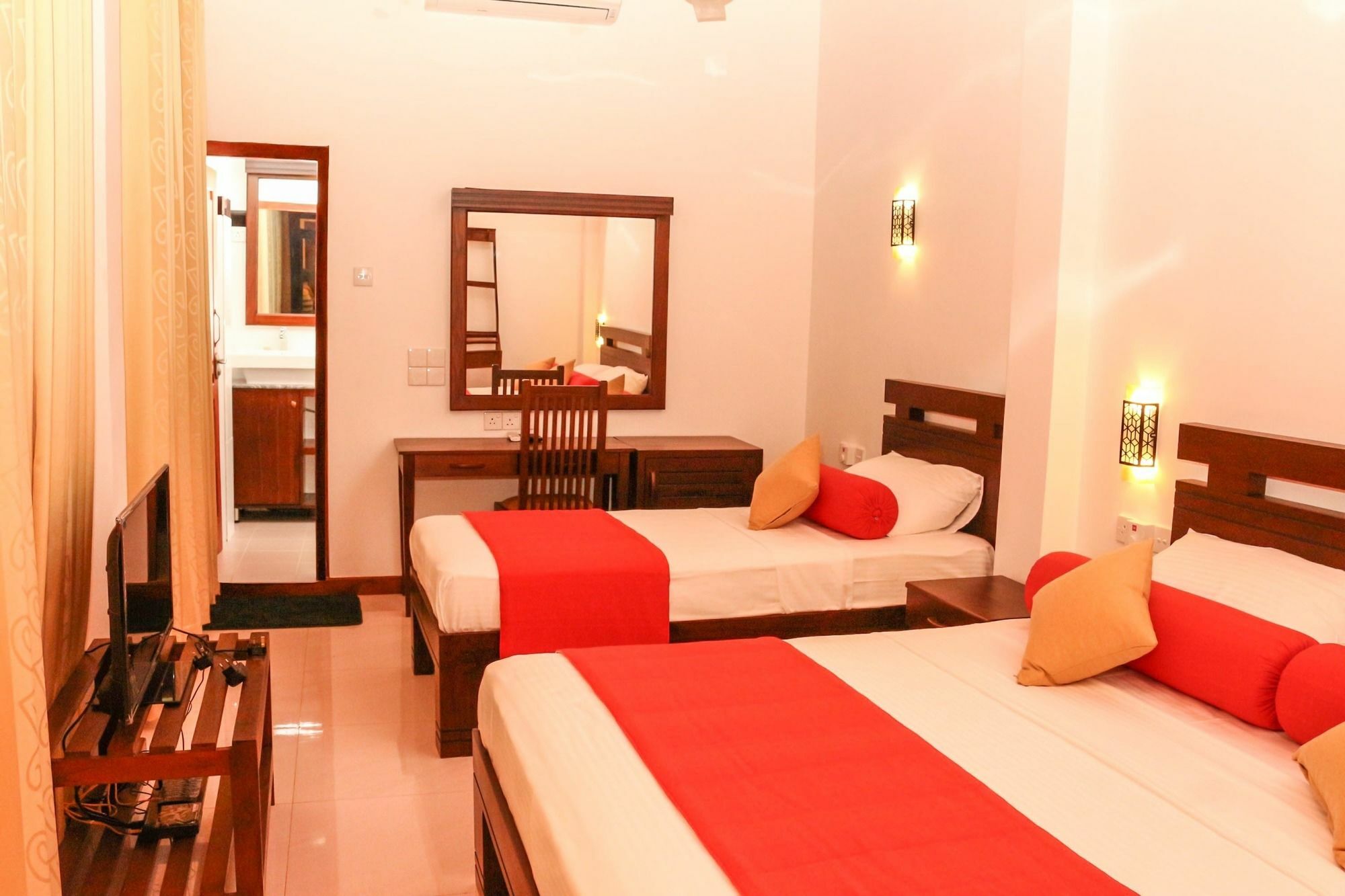 Vin Roma Inn Kandy Buitenkant foto