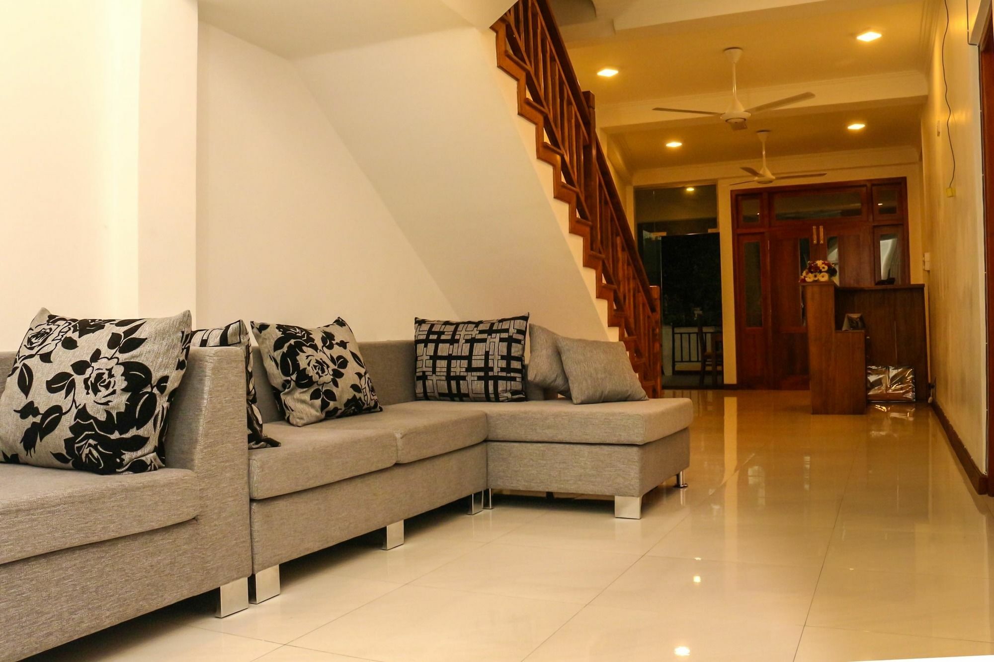 Vin Roma Inn Kandy Buitenkant foto